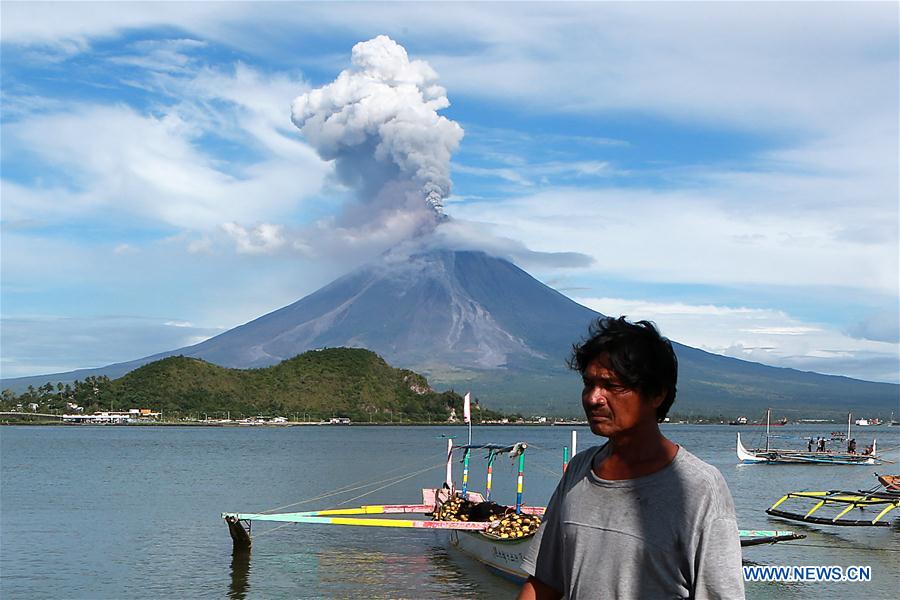 PHILIPPINES-ALBAY-VOLCANO-ERUPTION