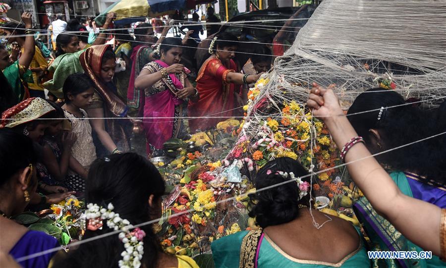 INDIA-MUMBAI-VAT SAVITRI FESTIVAL