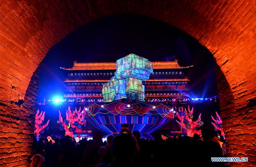 CHINA-SHAANXI-XI'AN-LIGHT SHOW (CN)