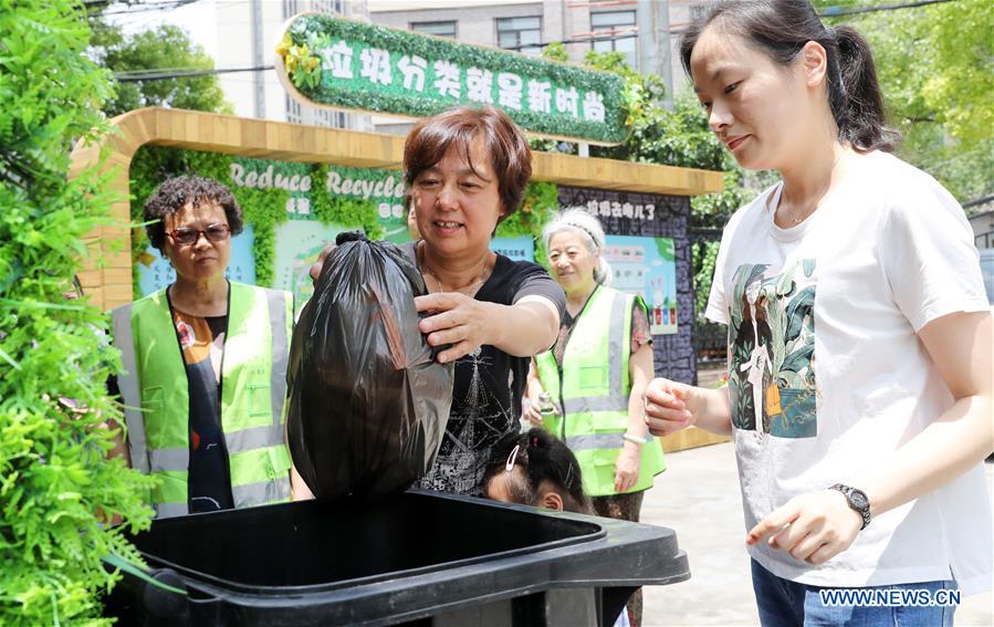 Xinhua Headlines: Shanghai steps up garbage sorting for environment, green growth