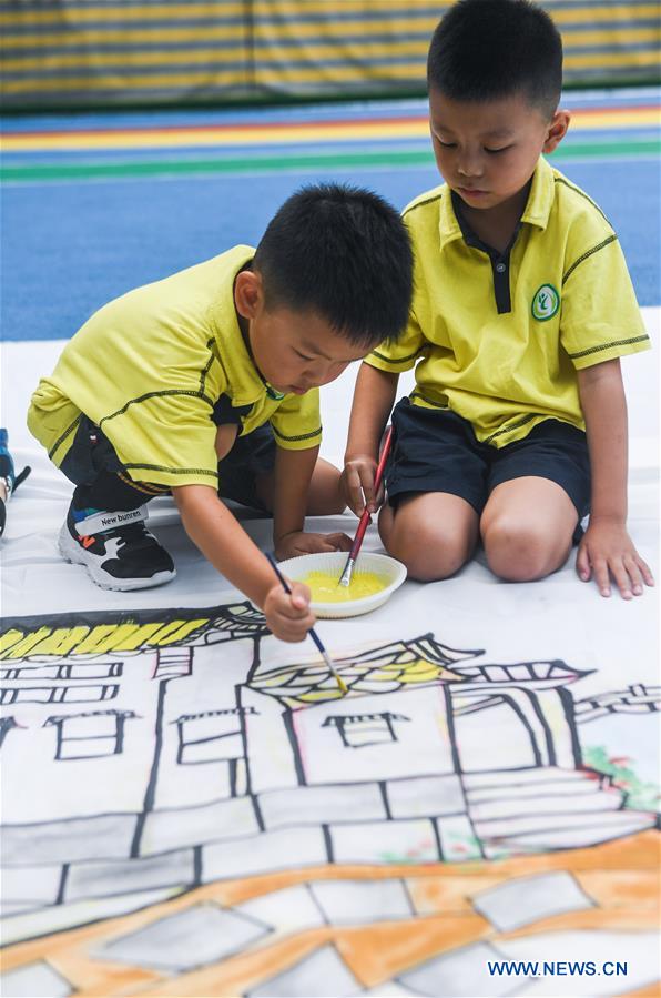 CHINA-ZHEJIANG-KINDERGARTEN-MID-AUTUMN FESTIVAL(CN)