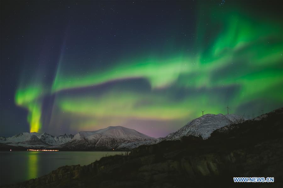 NORWAY-TROMSO-AURORA BOREALIS