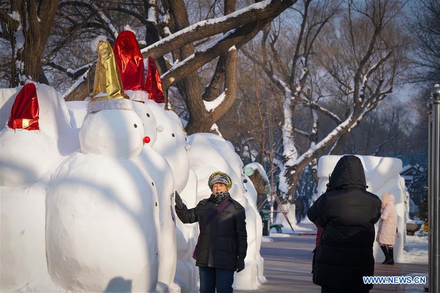 CHINA-HARBIN-SNOWMEN(CN)