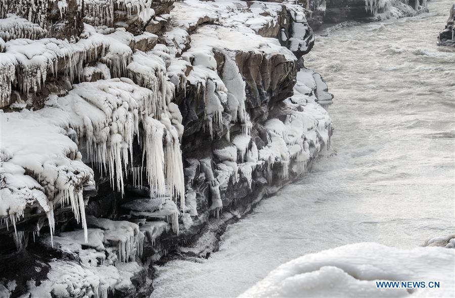 CHINA-SHAANXI-HUKOU WATERFALL-WINTER SCENERY (CN)