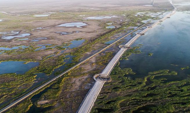 In pics: construction site of Yuli-Ruoqiang expressway