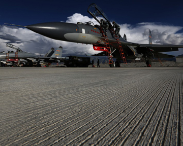 中國空軍高原機(jī)場圖賞