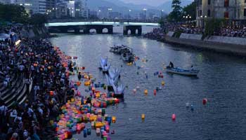 Japan grieves over atomic bomb victims of Hiroshima