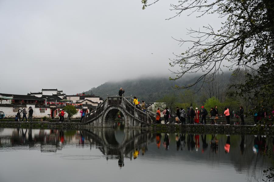 雨后宏村景如畫(huà)