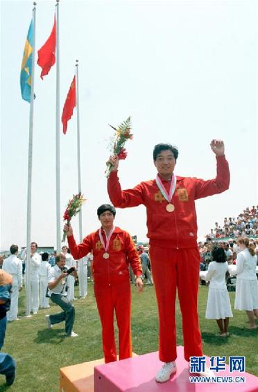 （改革先鋒風(fēng)采·圖文互動）（1）展現(xiàn)團(tuán)結(jié)一致的拼搏精神——記我國首位奧運(yùn)冠軍許海峰