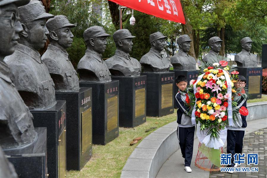 （新華全媒頭條·圖文互動）（6）銘記歷史 砥礪奮進(jìn)——寫在中國人民抗日戰(zhàn)爭暨世界反法西斯戰(zhàn)爭勝利75周年之際